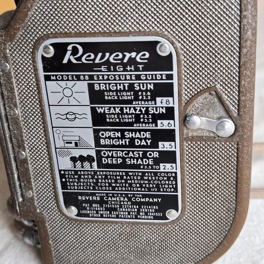 Revere Eight Model 88 Movie Camera Brown Vintage 8mm Wollensak Lens untested